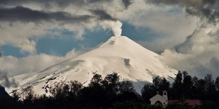 La Araucanía: Buscan a dos mujeres extraviadas en Villarrica