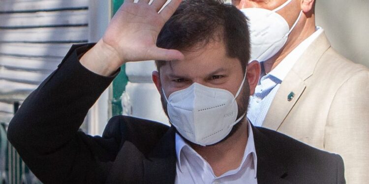 14 mujeres y 10 hombres: así quedó conformado el gabinete de Gabriel Boric