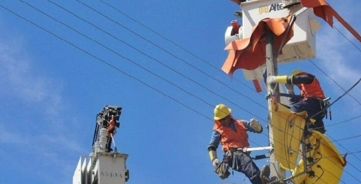 Saesa activa Plan de Emergencia Climática por grandes ráfagas de viento Puelche en la zona cordillerana
