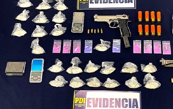 Drogas armas y munición artesanal incautó la PDI en allanamiento en población Norte Grande de Valdivia