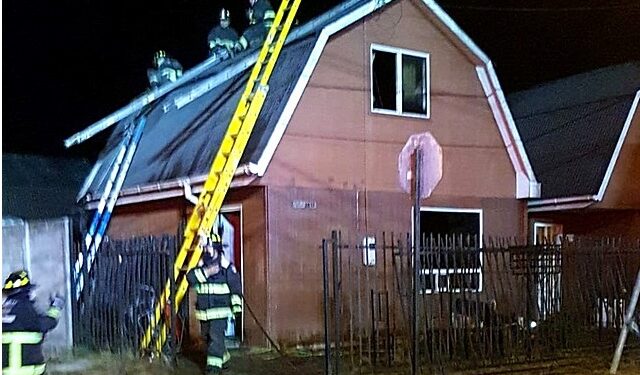 Osorno: Vivienda resultó un 50% destruida en incendio ocurrido en Rahue Alto