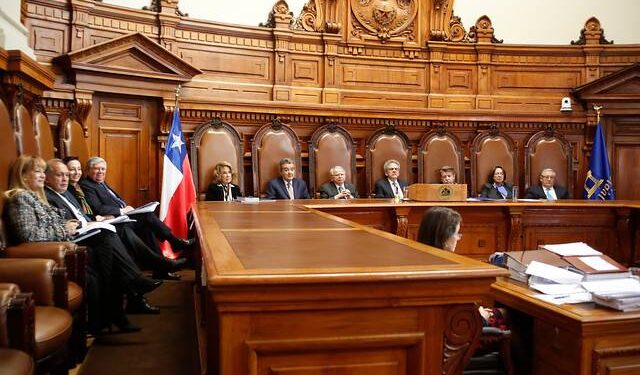 Corte Suprema ordenó ingreso de ciudadanos haitianos retenidos en el aeropuerto por la PDI