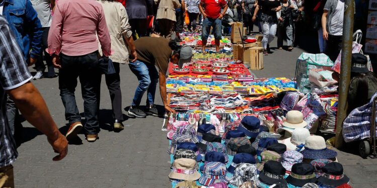 Delegado Geisse: “Ley que sanciona el Comercio Ilegal favorecerá a pequeños y medianos comerciantes”