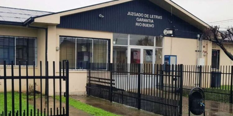 Juzgado de Garantía de Río Bueno decreta prisión preventiva para médico imputado por abuso sexual y violación
