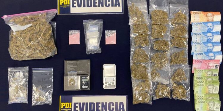 PDI detuvo a 4 personas por vender droga en Barrios Bajos y ofrecer por Instagram