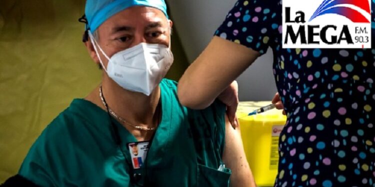 Inmunocomprometidas mayores de 55 años y personal de salud serán inoculados con la 4ta dosis del Covid-19