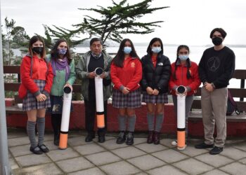 Novedoso aporte al medio ambiente desarrollaron alumnos de Calbuco al recoger colillas de cigarros