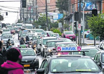 Exigen al Gobierno nombramiento de la Seremi de Transporte para abordar temas de congestión vehicular en la región de Los Lagos.