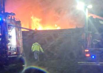 Violento incendio destruyó instalaciones de escuela en Los Muermos
