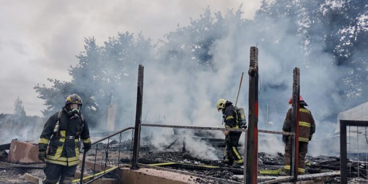 Puerto Varas: Incendio en una vivienda dejó una persona fallecida