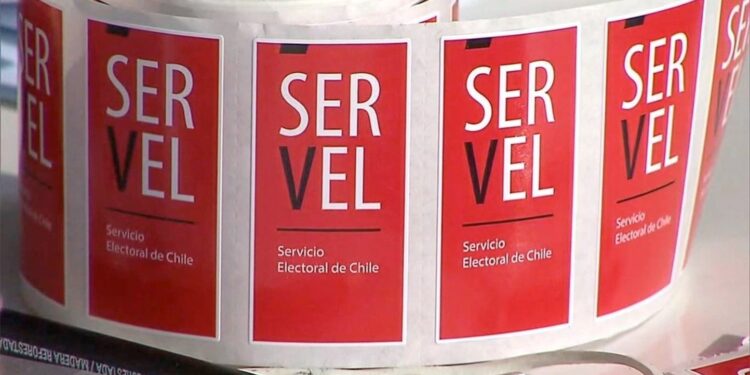 Servel pide actualizar domicilio electoral de cara a plebiscito de salida para la Nueva Constitución