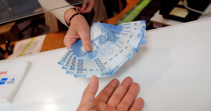 Alza del salario mínimo: Gobierno acordó con pymes los montos del subsidio estatal para 12 meses