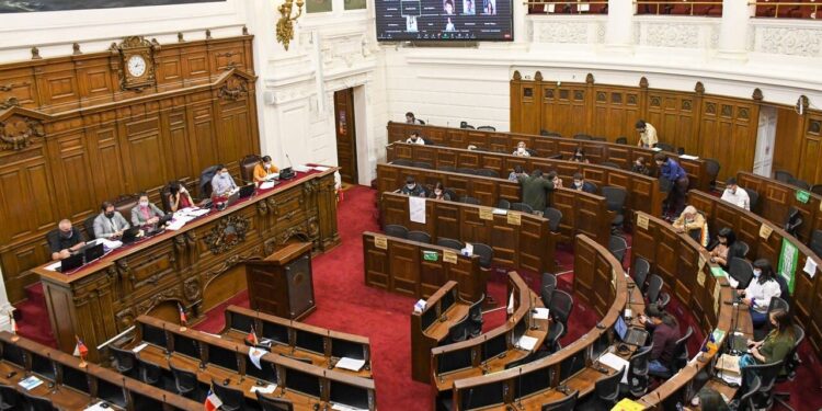 Comisión de Derechos Fundamentales aprueba norma de «derecho a una vivienda digna y adecuada»