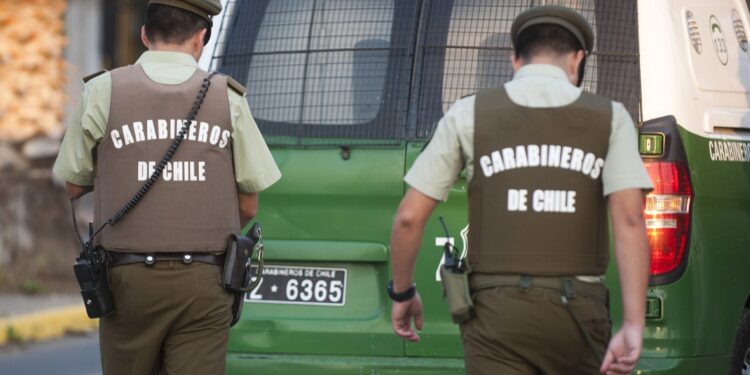 Osorno: Joven de 24 años queda en prisión preventiva tras robar dinero y amenazar con un cuchillo 