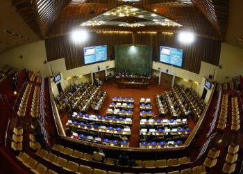 Super lunes: Hoy se vota el quinto retiro y el proyecto alternativo del Gobierno