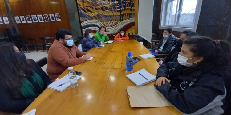 Osorno: organizaciones se reúnen con Seremi de Medio Ambiente por necesidades en la provincia