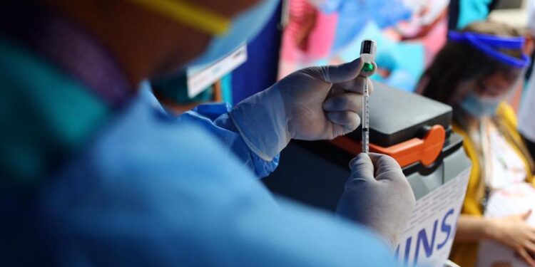 Seremi de Salud Los Lagos afirma baja en proceso de vacunación Covid-19