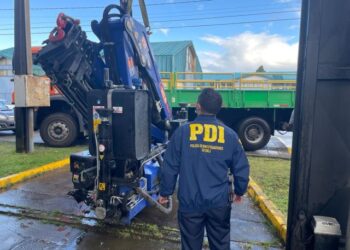 PDI Puerto Montt recupera grúa sustraída desde empresa en cuarta región 