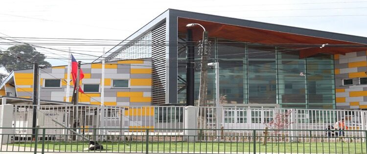 Osorno: Liceo Rahue debe suspender clases este martes por filtraciones tras lluvias