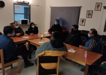 Los Lagos: autoridades se reunieron con camioneros movilizados en ruta 5