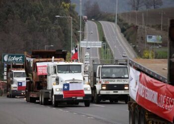 Gremio de camioneros se desmarca de movilización convocada este 25 de abril 