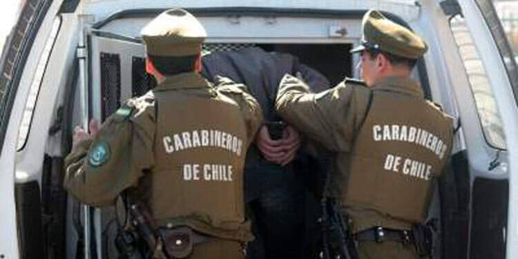 Sujeto es descubierto robando en local de comida en Osorno