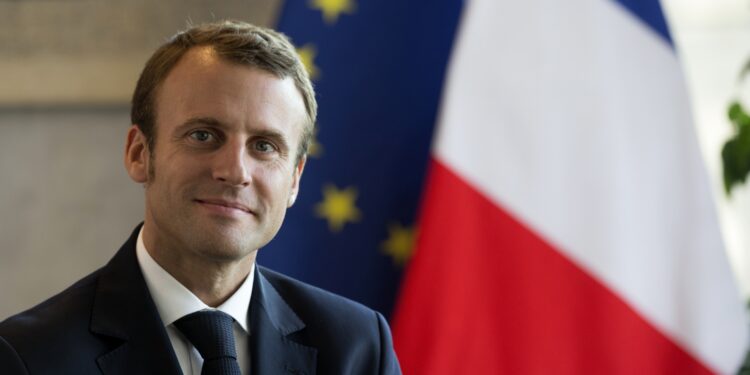Seguirá por cinco años más: Presidente Macron derrota a Le Pen y es reelecto