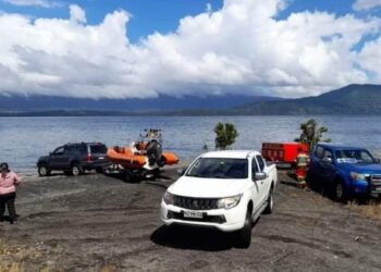 Buscan a joven santiaguino desaparecido desde febrero en Puyehue 