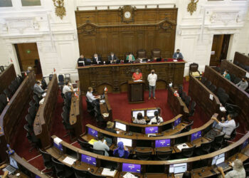 Comisión de la CC propone «Servicio Nacional de la Fe Pública» que reemplaza actual sistema de notarios