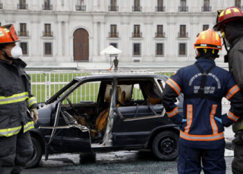 Hombre que se quemó frente a La Moneda es hermano de empresario de Algarrobo asesinado