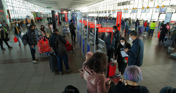 Gobierno informa incremento de viajeros internacionales y un 75% menos de espera