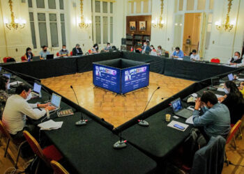Cadem: Confianza por la Convención Constitucional llega al punto más bajo (41%)