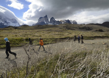 Sector turismo creó casi 100 mil empleos en un año