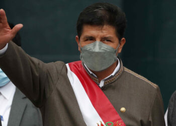 Pedro Castillo anunció proyecto para plebiscitar una nueva Constitución en Perú