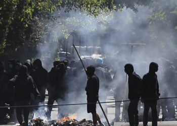 Gobernadores de todo Chile piden recuperar la paz social «que hoy vemos extraviada»