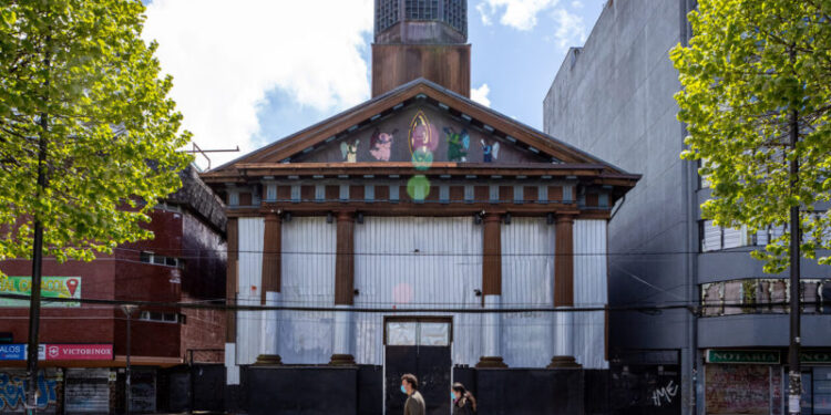 Pedirán indulto presidencial para condenado por prender fuego a catedral de Puerto Montt 