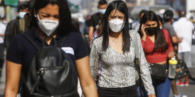 Comienza flexibilización del uso de mascarilla en espacios abiertos
