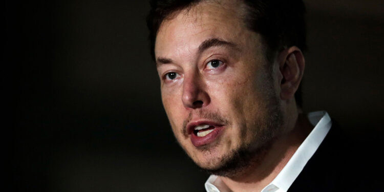 Twitter aceptó la oferta y Elon Musk compró la red social por 44 mil millones de dólares