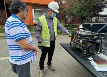 Osorno: entregan equipo de respaldo a persona electrodependiente 