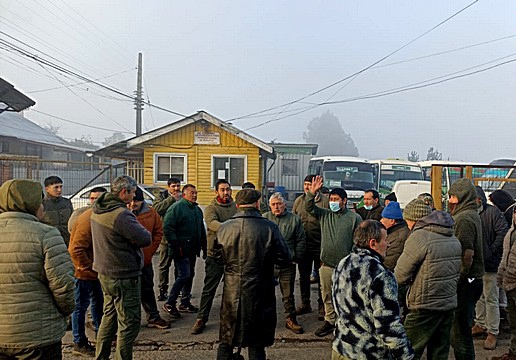Osorno: Microbuses línea 7 paralizan recorridos en desacuerdo con medidas adoptadas por su empresa