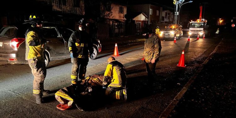 Osorno: Persona quedó con diversas lesiones tras caer a ducto del desagüe