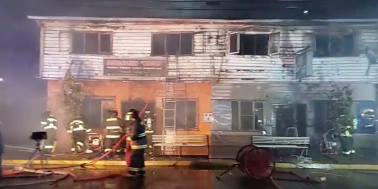 Tres locales y una vivienda resultan afectados tras incendio en sector Rahue Bajo de Osorno