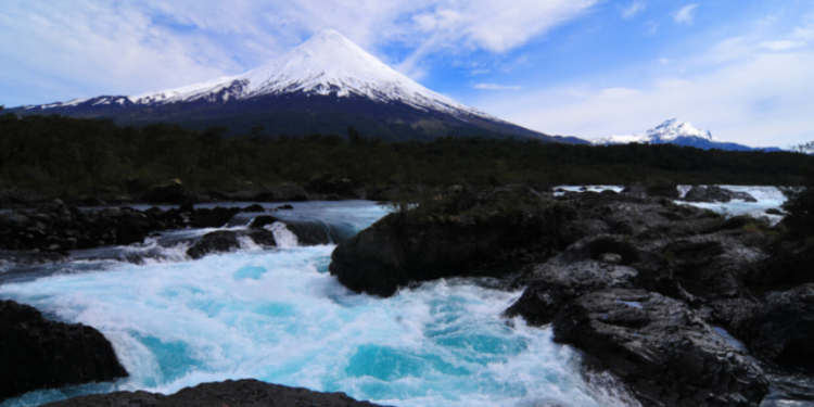 Alcalde de Lago Ranco en alerta por proyecto inmobiliario en el Parque Nacional Puyehue