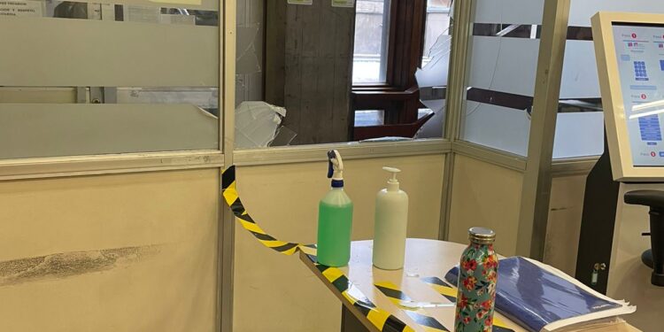 Roban diversas especies desde oficinas del Registro Civil y Chile Atiende en Osorno