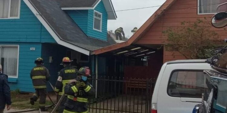 Hombre de 52 años resultó con quemaduras tras incendio de vivienda en Osorno