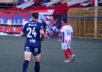 Provincial Osorno envió carta a la Tercera División por uso de pirotecnia en duelo contra Linares