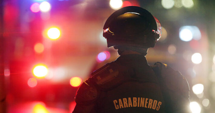 Violencia en Tirúa: Nuevo ataque a retén termina con dos mujeres heridas con perdigones y queman hotel en Quidico