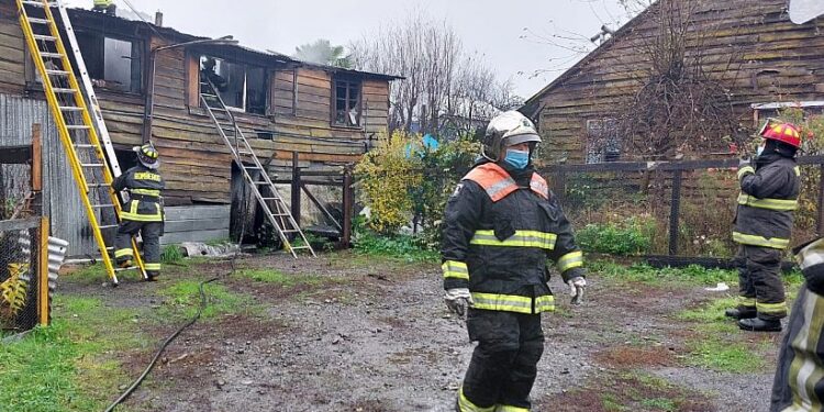 Osorno: Adulto mayor falleció tras incendio en su vivienda en el sector de Ovejería