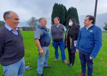 Autoridades visitaron Las Gaviotas y El Poncho para gestionar soluciones en salud y APR
