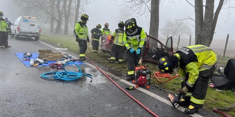 Madre e hija fallecen tras colisión frontal en ruta U-55 que une Osorno y Puerto Octay